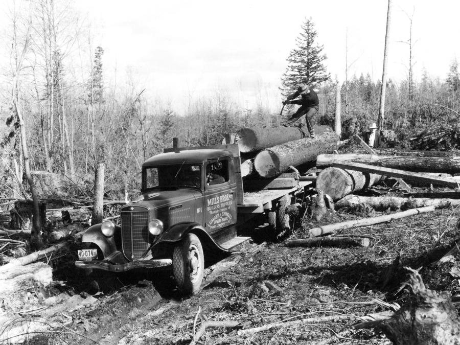  International C-30 Flatbed 1934 года  (фото 2 из 4)